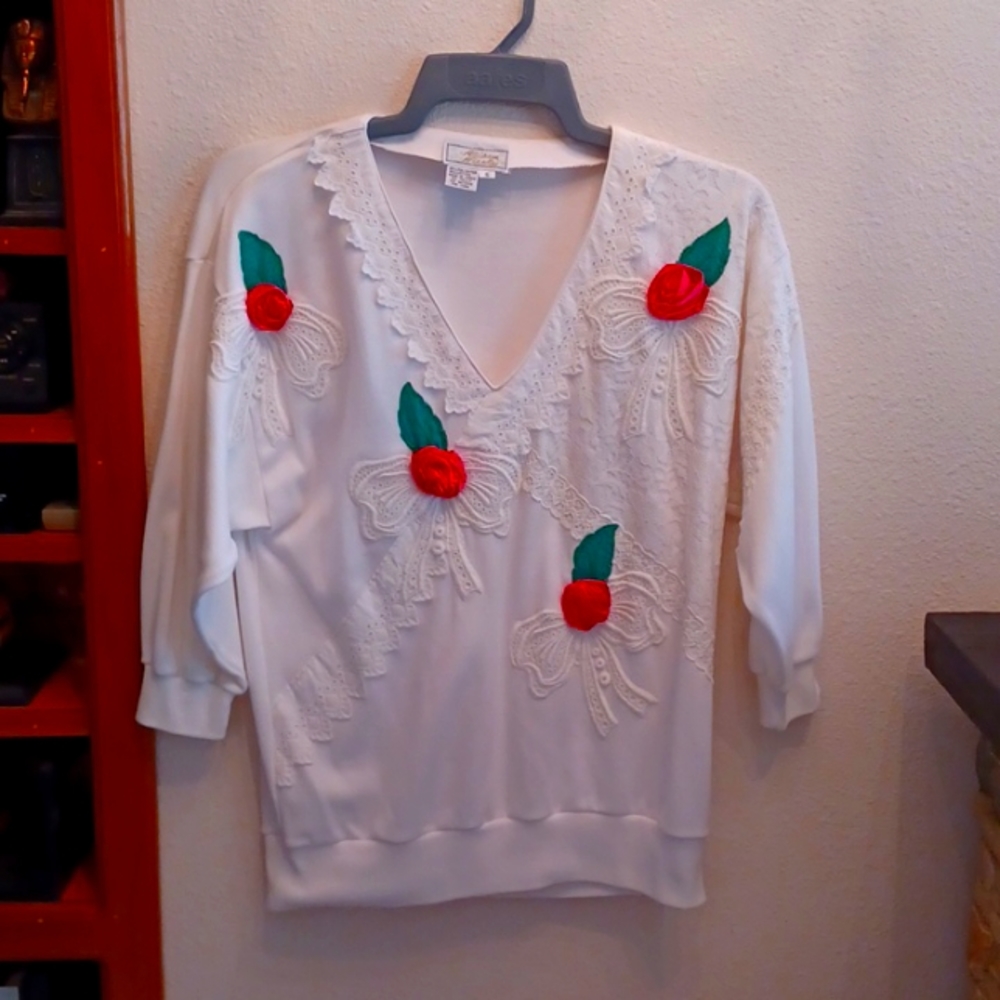 Women's shirt with roses on it